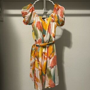 Multi-colored mini dress with puffy sleeves